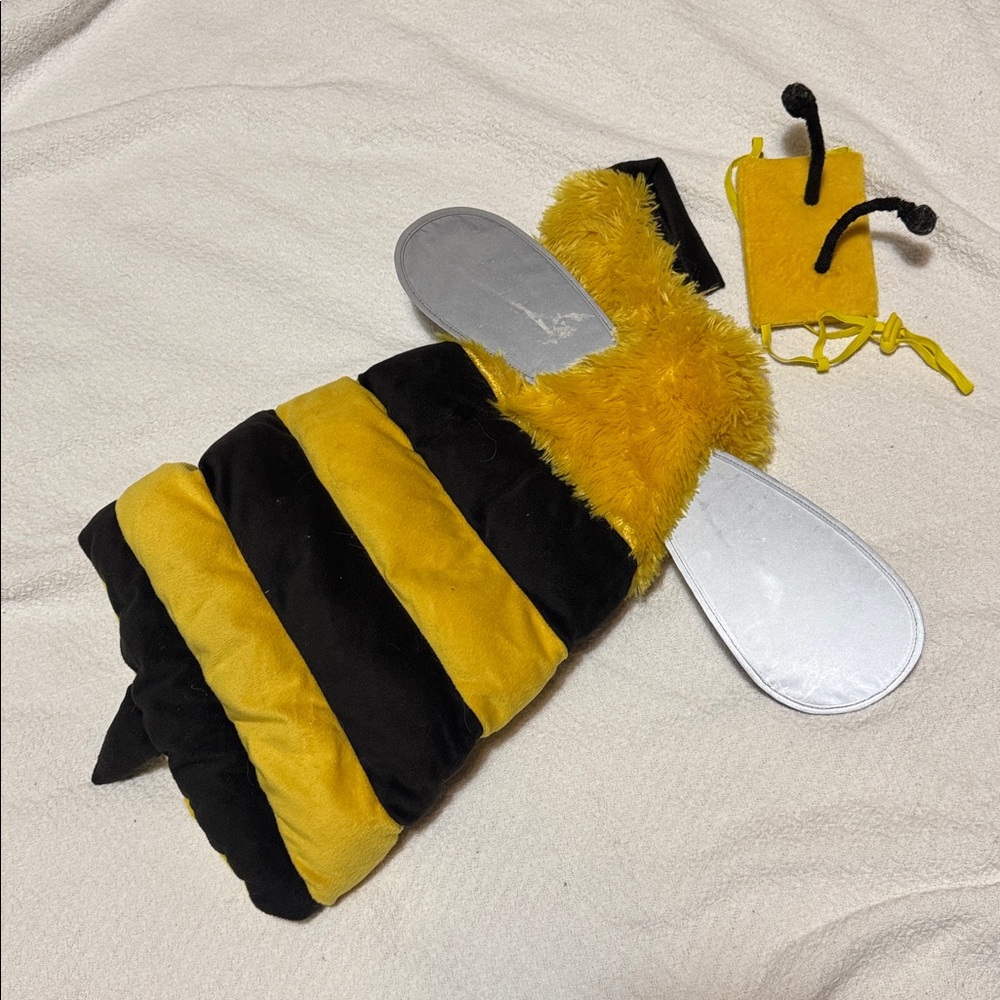 Bumble Bee Dog Halloween Bug Costume Antenna and Velcro Bodysuit Size Medium